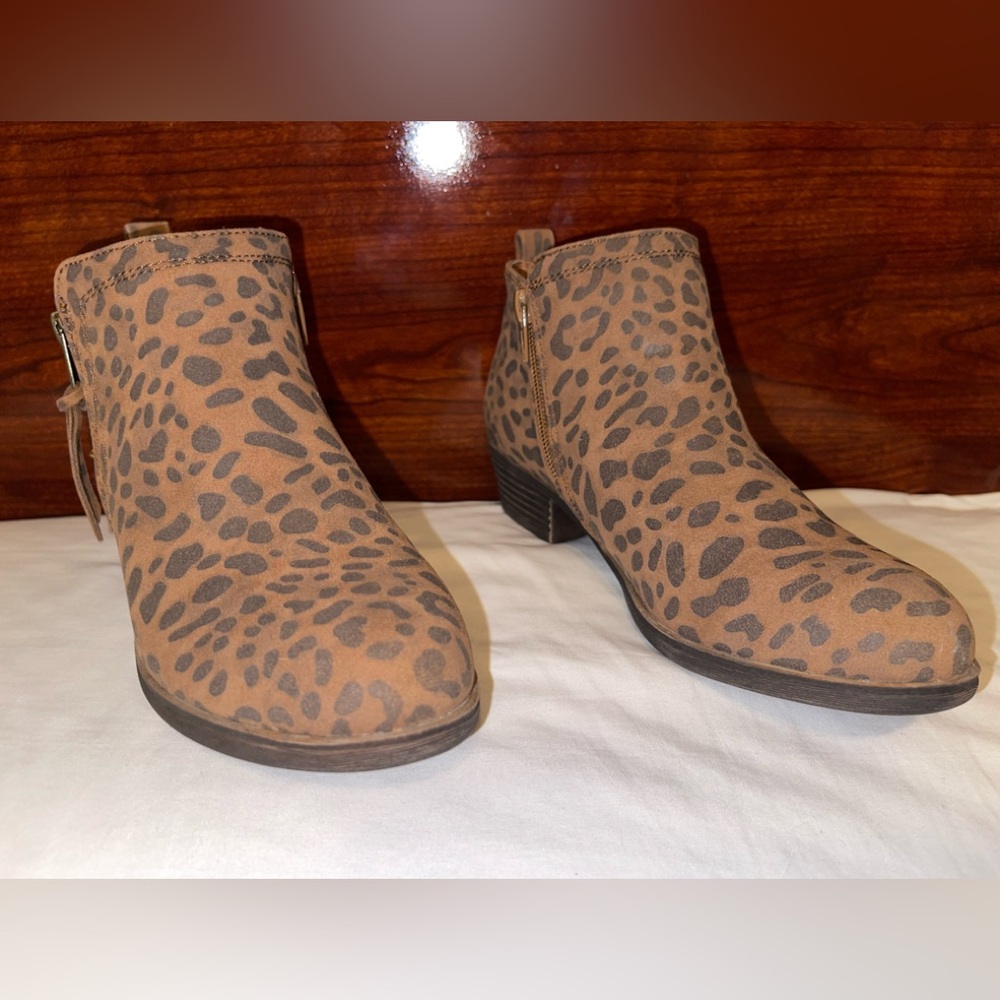 Leopard Animal Print Ankle Booties Sz.6